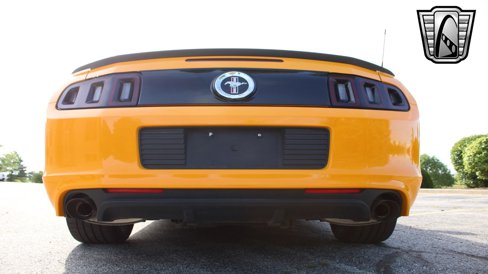 Used 2013 Ford Mustang Boss 302 w/ Boss 302 Accessory Pkg image 8