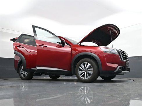 Used 2022 Nissan Pathfinder SL w/ SL Black Package image 46