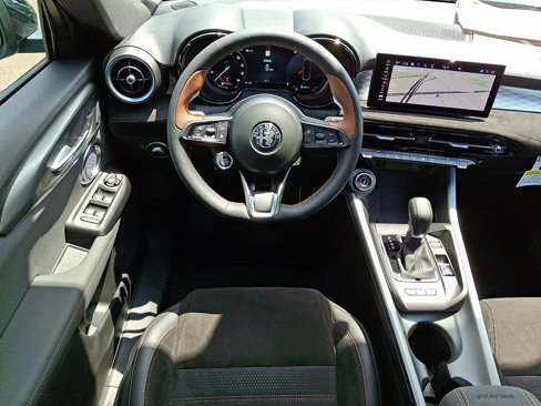New 2025 Alfa Romeo Tonale image 7