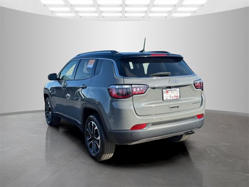 Certified 2022 Jeep Compass Limited image 5