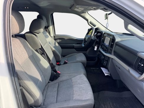 Used 2021 Ford F150 XLT w/ Trailer Tow Package image 10