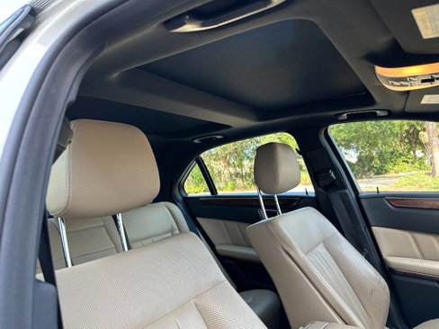 Used 2011 Mercedes-Benz E 550 Sedan image 27