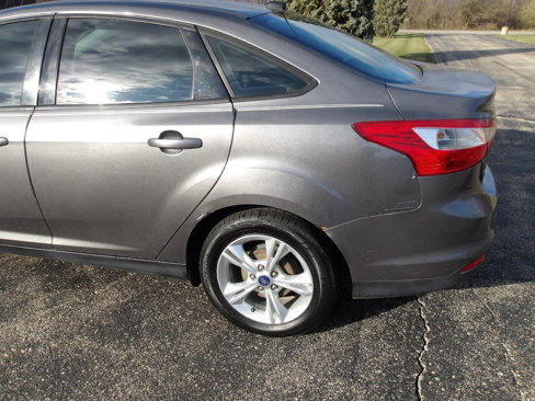 Used 2014 Ford Focus SE image 31