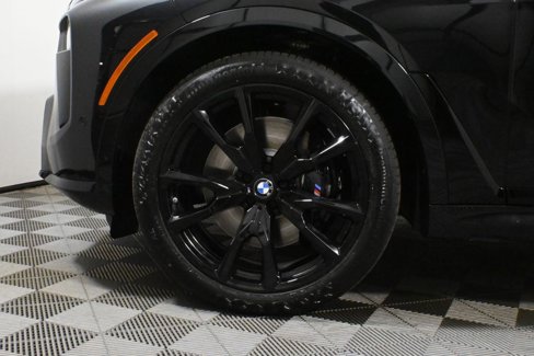 New 2026 BMW X7 M60i image 12