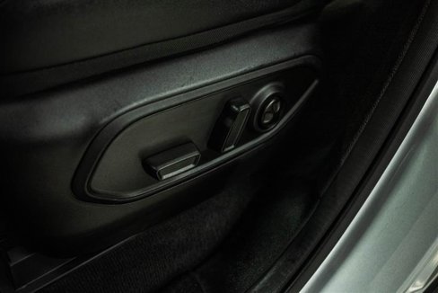 Used 2024 Jeep Grand Cherokee L Laredo image 16