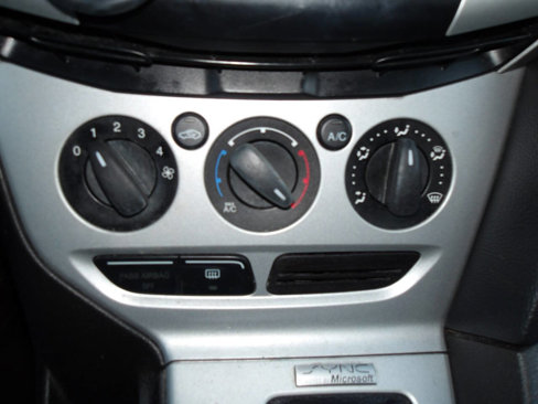 Used 2013 Ford Focus SE image 14