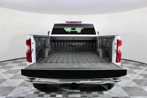 Used 2023 Chevrolet Silverado 2500 LT image 8