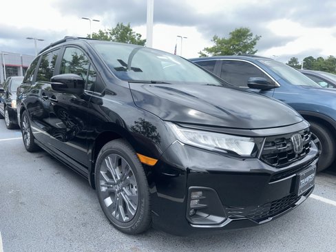 New 2026 Honda Odyssey Touring image 1