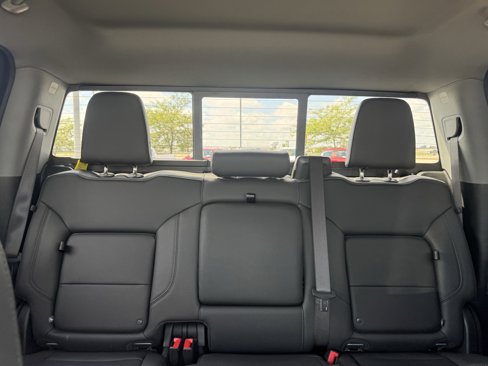 Used 2024 GMC Sierra 2500 SLT w/ SLT Premium Package image 13