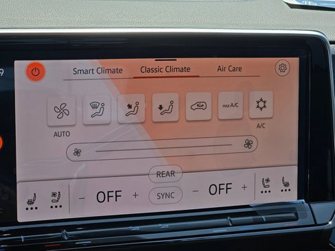 New 2025 Volkswagen Atlas Peak Edition SE image 20