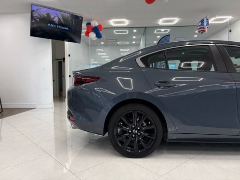 Used 2024 MAZDA MAZDA3 s image 8