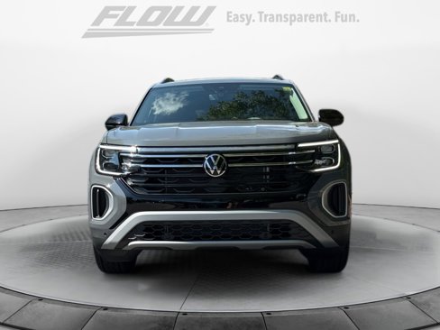 New 2025 Volkswagen Atlas Peak Edition SE image 2