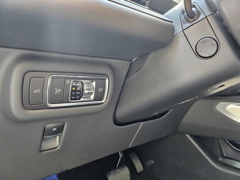 New 2025 Lincoln Nautilus Reserve w/ Jet Appearance Package image 12