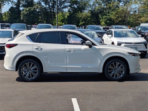 New 2025 MAZDA CX-5 Signature image 2