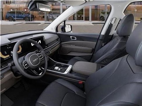 New 2026 Kia Carnival EX image 17