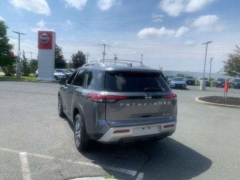 New 2025 Nissan Pathfinder SL image 5