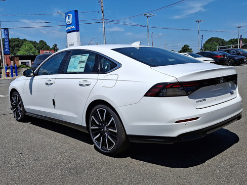 New 2025 Honda Accord Touring image 4