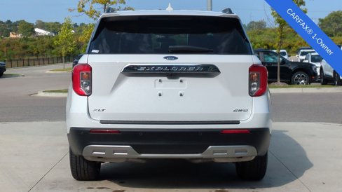 Used 2024 Ford Explorer XLT w/ Equipment Group 202A image 5