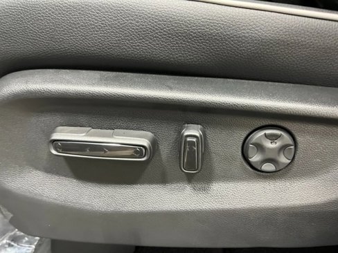 New 2026 Honda Odyssey Touring image 10