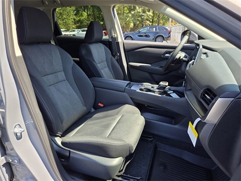 New 2026 Nissan Rogue SV image 13