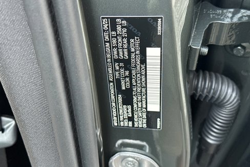 New 2026 Volvo V60 B5 Cross Country Ultra w/ Climate Package image 23