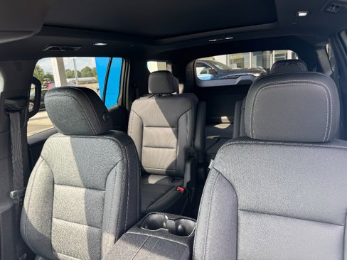 New 2026 Chevrolet Traverse LT w/ Sun and Wheel Package image 13