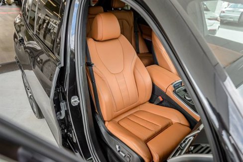 Used 2022 BMW X5 xDrive40i w/ M Sport Package image 45