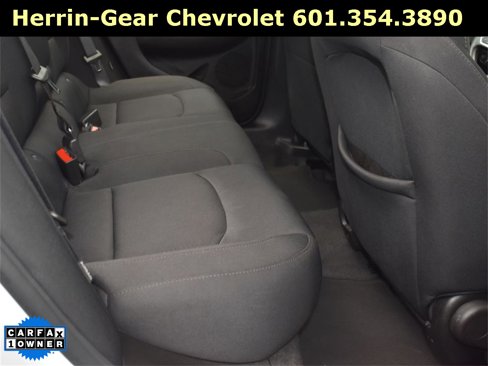 Used 2024 Chevrolet Malibu LT image 17