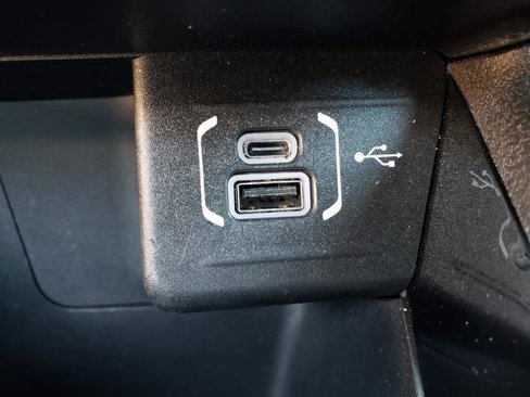 Used 2022 Jeep Compass Limited image 25