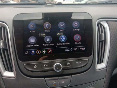 Used 2023 Chevrolet Malibu LT image 17
