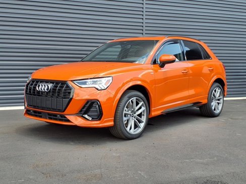 Used 2024 Audi Q3 2.0T Premium Plus image 1