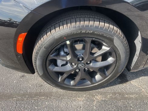 New 2026 Chrysler Pacifica Limited w/ Uconnect Theater Family Group image 9