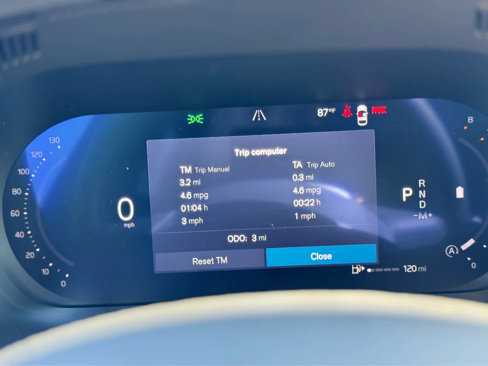 New 2026 Volvo XC60 B5 Plus w/ Protection Package Premier image 16