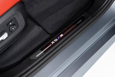 Used 2024 BMW X5 M Competition w/ Executive Package image 31