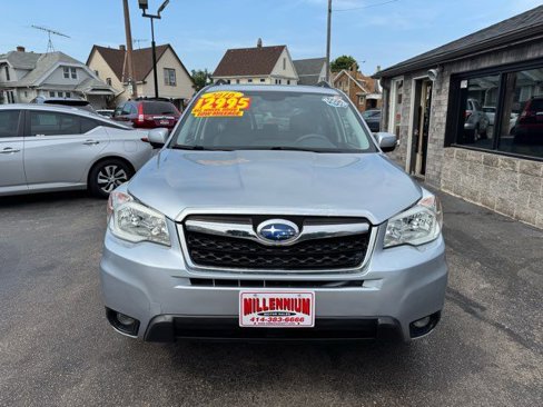 Used 2016 Subaru Forester 2.5i Touring w/ Eyesight & Navigation System image 2