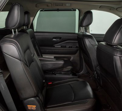 Used 2025 Nissan Pathfinder SL w/ SL Premium Package image 19