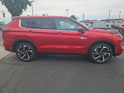 New 2025 Mitsubishi Outlander SE image 4