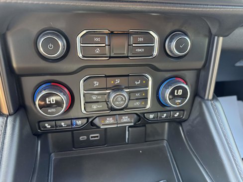 Used 2023 Chevrolet Tahoe High Country image 27