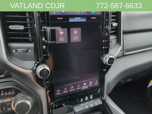 New 2026 RAM 1500 4x4 Crew Cab image 18