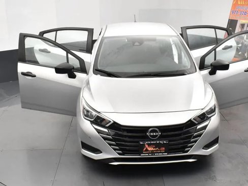 Used 2024 Nissan Versa S image 10