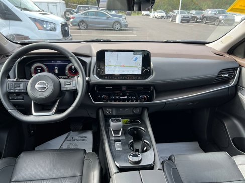 Used 2022 Nissan Rogue Platinum w/ Head-Up Display Package image 18