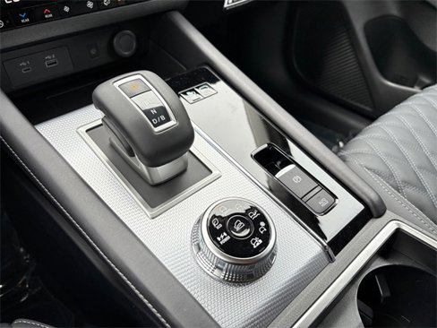 New 2025 Mitsubishi Outlander SEL image 22