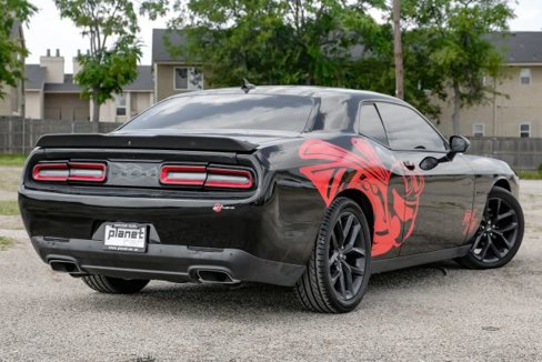 Used 2021 Dodge Challenger R/T w/ Plus Package image 10