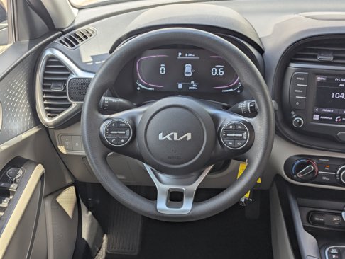 Certified 2023 Kia Soul LX image 16