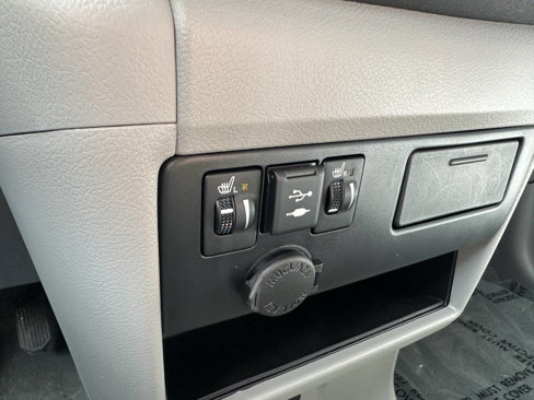Used 2019 Toyota Sienna AWD image 17