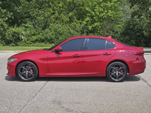 Used 2019 Alfa Romeo Giulia Ti Sport w/ Quick Order Package 22S Sport image 17