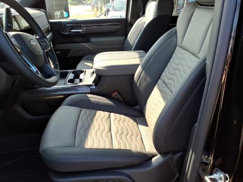 New 2026 Chevrolet Silverado 2500 ZR2 image 6