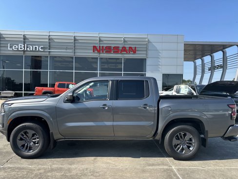 New 2026 Nissan Frontier SV image 3