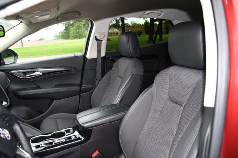 Used 2022 Buick Envision Preferred image 11