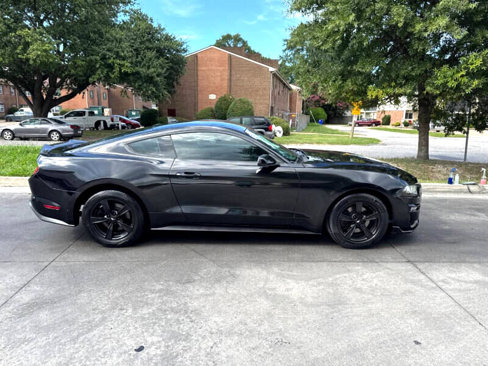 Used 2020 Ford Mustang Coupe image 8